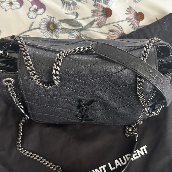 Saint Laurent Black Quilted Leather Bag - Picture 3 of 8